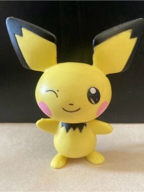 2003 Winking Pichu PVC Figure #172